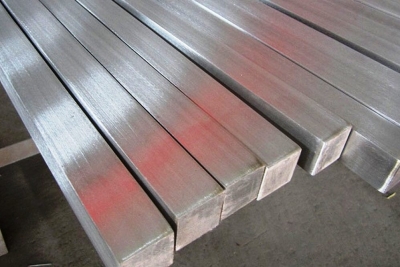 Thép vuông đặc SS400 hàng cán nóng Trung Quốc